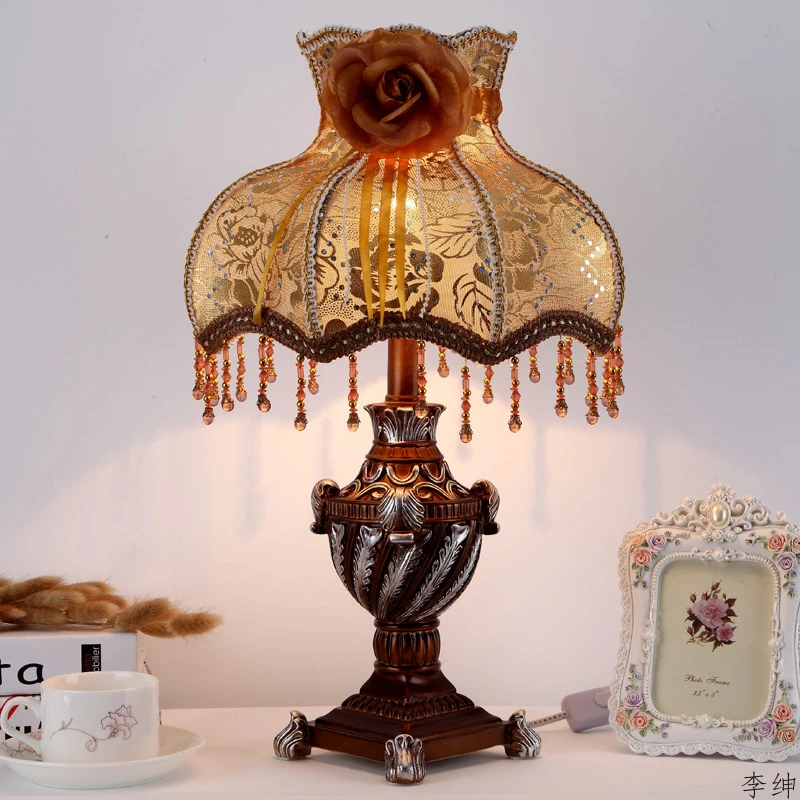 Nordic Princess Vintage Table  - Resin Art In Floor 评论和价格