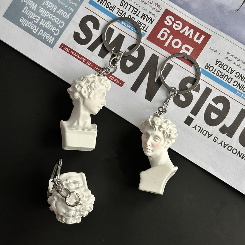 Mini Plaster Statue Key Chain, - Resin Art A Keychain 评论和价格